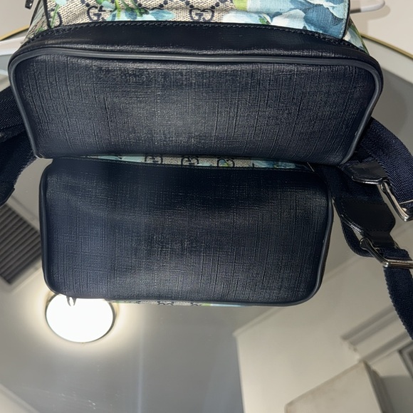 Gucci Bloom Backpack - Picture 4 of 14